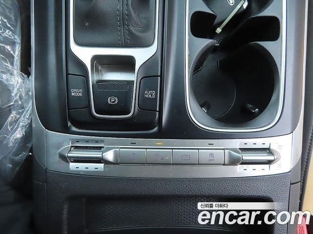 Kia Carnival 2021 — Şəkil 14/20