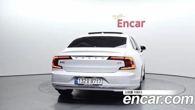 Volvo S90 2023 — Şəkil 4/18