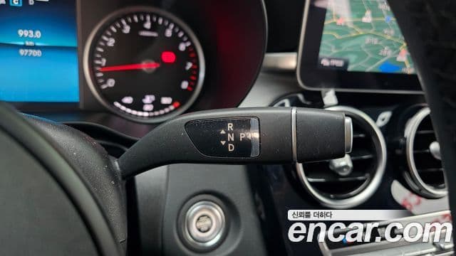 Mercedes-Benz C-Class 2019 — ფოტო 9/20