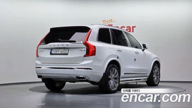 Volvo XC90 2020 — ფოტო 1/19