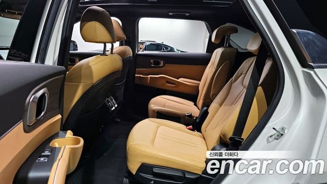 Kia Sorento 2022 — Şəkil 13/20