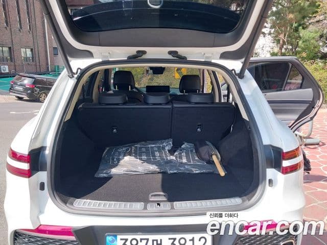 Genesis GV70 2023 — фото 20 из 20