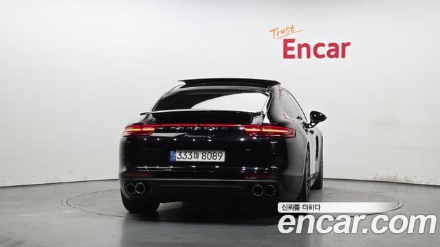Porsche Panamera 2018 — ფოტო 3/20