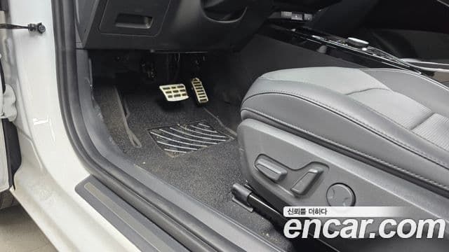 Kia Niro 2025 — Şəkil 17/20