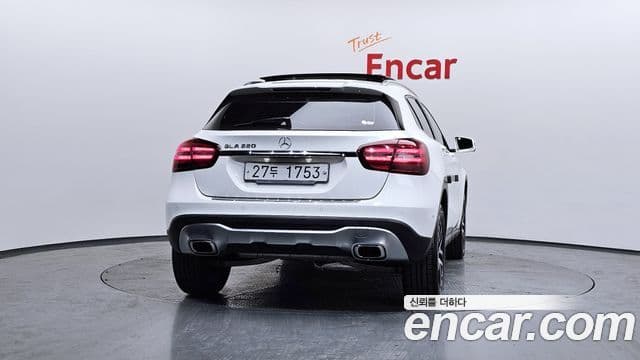Mercedes-Benz GLA-Class 2019 — Фото 3/20