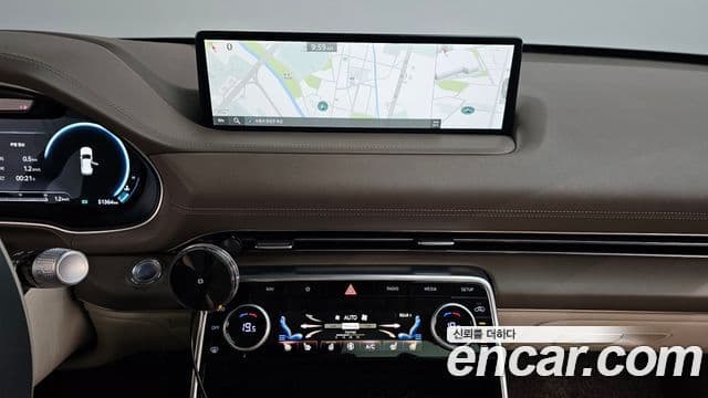 Genesis GV80 2020 — ფოტო 13/20