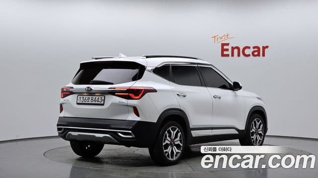 Kia Seltos 2019 — Şəkil 2/20