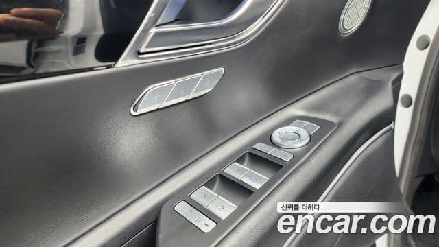 Genesis GV80 2021 — Photo 27/41