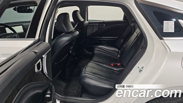 Kia K8 2022 — Şəkil 19/20