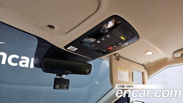 Kia Carnival 2022 — Şəkil 17/20