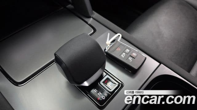 Land Rover Discovery Sport 2025 — ფოტო 9/20
