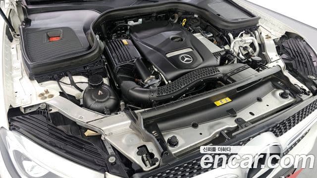 Mercedes-Benz GLC-Class 2019 — Şəkil 6/20
