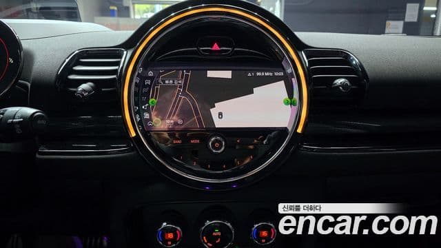 Mini Cooper S Clubman 2021 — Фото 15/20
