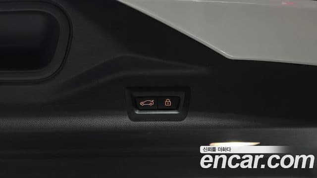 BMW X5 2023 — Photo 33/33
