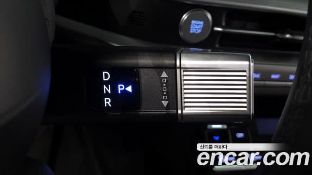 Hyundai Grandeur 2023 — ფოტო 9/20
