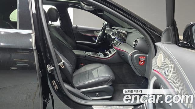 Mercedes-Benz E-Class 2022 — Şəkil 10/20
