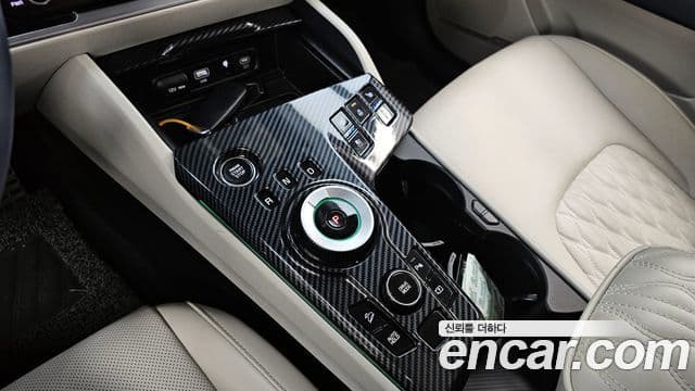 Kia Sportage 2023 — фото 9 из 20