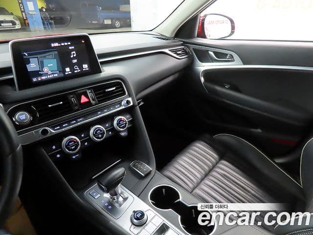 Genesis G70 2019 — ფოტო 11/20