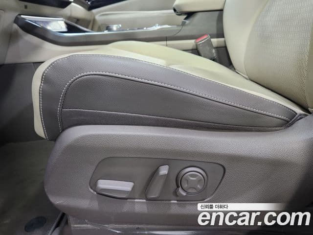 Kia Carnival 2025 — ფოტო 7/20