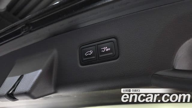 Kia Carnival 2023 — Фото 20/20