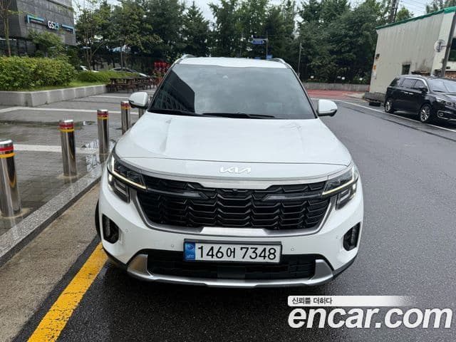 Kia Seltos 2022 — ფოტო 1/20