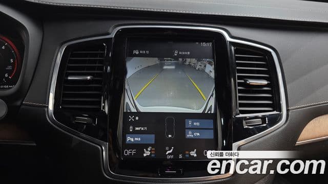 Volvo XC90 2019 — Photo 29/33