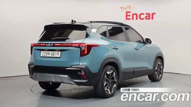 Kia Seltos 2024 — ფოტო 1/20