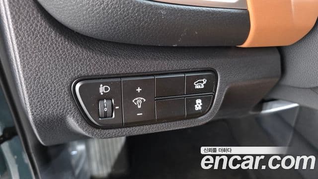 Kia Seltos 2024 — ფოტო 13/20