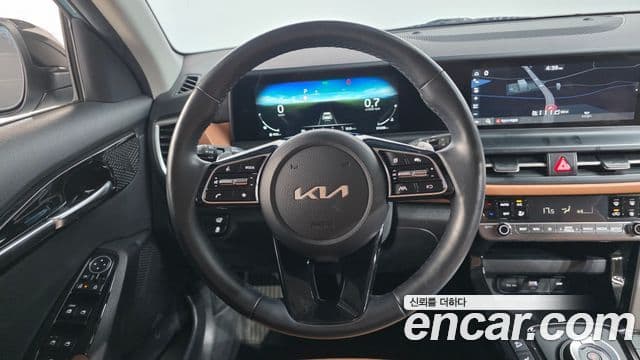Kia Seltos 2024 — ფოტო 14/20