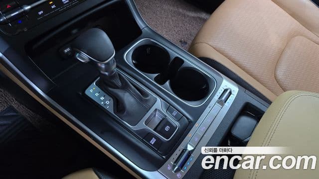 Kia Carnival 2023 — Фото 9/20