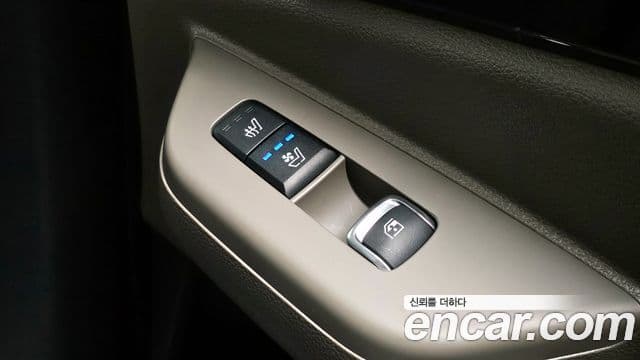 Kia Carnival 2024 — Фото 16/20