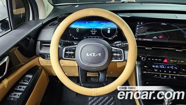 Kia Carnival 2021 — Şəkil 15/20