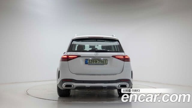 Mercedes-Benz GLE-Class 2025 — Photo 19/20