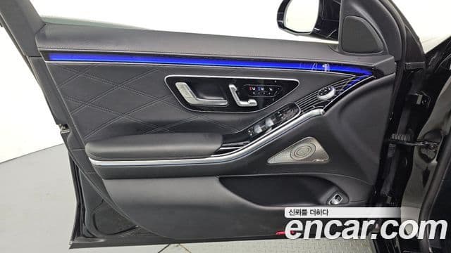 Mercedes-Benz S-Class 2023 — Photo 27/27