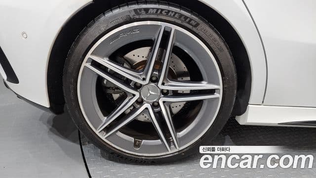 Mercedes-Benz A-Class 2021 — Фото 5/20
