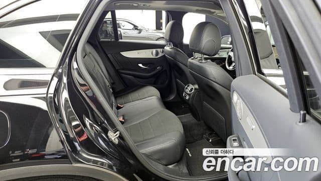 Mercedes-Benz GLC-Class 2019 — Şəkil 12/20