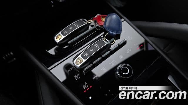 Porsche Cayenne 2024 — Şəkil 18/20
