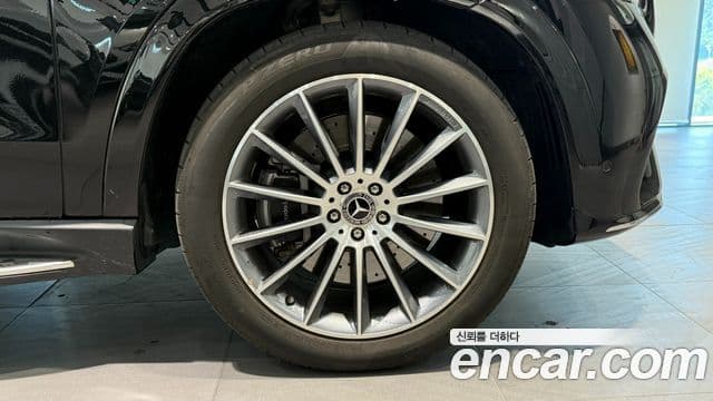 Mercedes-Benz GLE-Class 2025 — ფოტო 5/19
