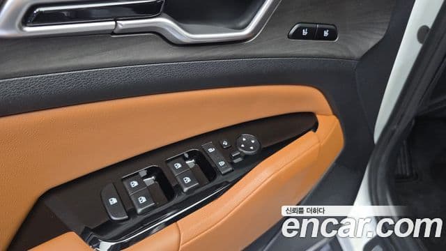 Kia Sportage 2023 — ფოტო 12/20