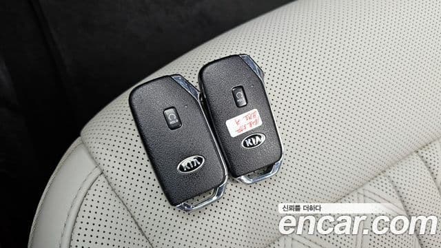 Kia Sorento 2021 — Şəkil 19/20