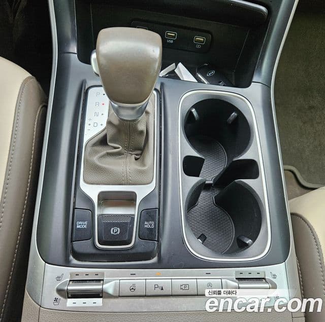 Kia Carnival 2020 — Фото 10/16
