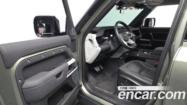 Land Rover Defender 2020 — Фото 10/20