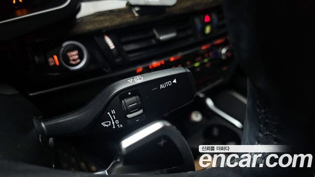 BMW X6 2018 — Şəkil 17/20