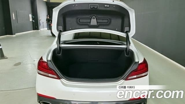 Genesis G70 2019 — Şəkil 18/19