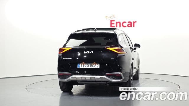Kia Sportage 2023 — Фото 4/20
