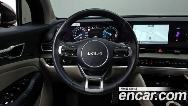 Kia Sportage 2023 — Фото 13/20