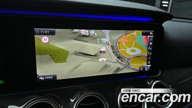 Mercedes-Benz E-Class 2019 — Фото 14/20