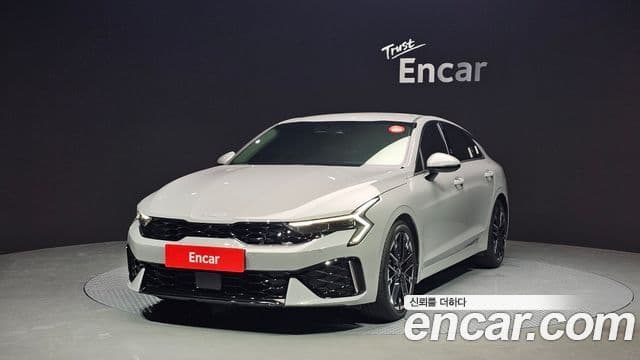 Kia K5 2023 — Şəkil 1/20