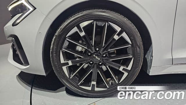 Kia K5 2023 — Şəkil 5/20