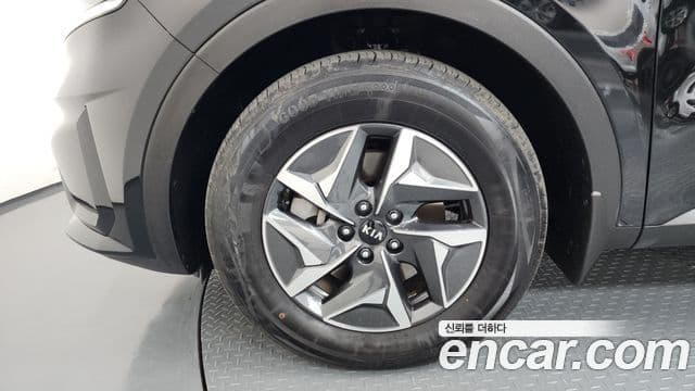 Kia Sorento 2021 — Фото 5/20